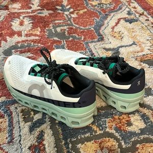 Cloud monsters Running Sneakers